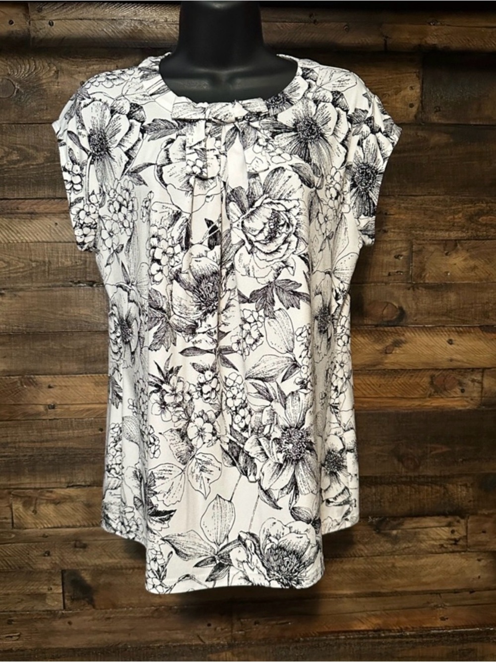 Karl Lagerfeld Paris Floral
Blouse